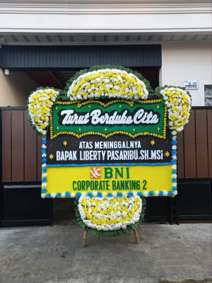 Papan Bunga Duka di Sigulanggulang