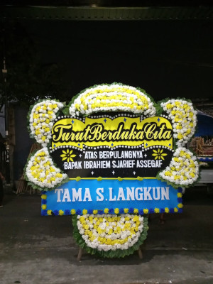 Papan Bunga Duka di Sigulanggulang